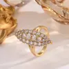 Anillo de Diseñador Genial Europeo y Americano con Diamantes Completos, Moderno y a la Moda, Anillo Casual Personalizado, Sensación de Lujo Ligero y de Alta Gama, Anillo para Mujer