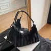 Bolso de Felpa para la Axila, Nuevo Bolso de Hombro Estilo Coreano de Alta Gama, Bolso Peludo Simple y de Moda para Otoño e Invierno, Bolso de Hombro Tipo Dumpling para Mujeres