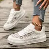 Comercio Exterior 2026 Nuevos Zapatos Blancos Planos Transpirables de Encaje Hueco Estilo Europeo y Americano para Mujer Zapatos Individuales de Moda Versátiles Casuales