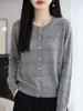 Cárdigan de punto casual de otoño nuevo y moderno estilo coreano para mujer, top de cuello redondo ajustado, abrigo suéter versátil, corte holgado con pedrería