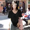 Camiseta Blanca de Cuello en U, Holgada y Relajada, de Manga Corta Elástica para Mujer, Escote Amplio, Top Versátil como Capa Base