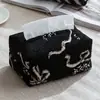 Caixa de Lenços de Tecido Plush Geométrico Preto e Branco Minimalista para Carro Casa Caixa de Papel Retrátil B&B Desktop Bolsa de Papel Retrátil de Tecido