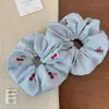 Scrunchie de Tecido Bordado Estilo Coreano com Listras Azuis Elástico Doce para Coque de Cabelo Corda Elegante para Rabo de Cavalo Faixa de Cabelo