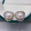 Aretes de Perlas de Agua Dulce Naturales, Ligeros y Lujosos, con Diseño de Flor de Tres Hojas y Completamente Incrustados con Circonia, Joyería de Perlas, Venta al por Mayor de Fuente Original
