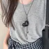 Dulce y Fresco Collar de Corazón de Cuero para Mujer, Nuevo Popular 2026 Cadena Larga para Suéter, Accesorio de Nicho de Alta Gama