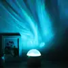 Lámpara de Mesa Proyector Cielo Estrellado con Ondas de Agua Aurora Luz Nocturna de Mesita de Noche para Dormitorio Atmósfera Romántica Soñadora Lámpara LED de Gama Alta