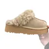 Pantuflas esponjosas de suela gruesa de un paso para mujer, nuevo estilo otoño/invierno, punta cerrada, se pueden usar al aire libre, que aumentan la altura, forradas de felpa, botas de nieve, medias pantuflas