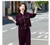 {"Datos":"Nuevos Estilos de Otoño, Trajes de Moda, Estilos Cortos Elegantes, Chaquetas de Mezclilla, Conjuntos de Dos Piezas, Estilo Chanel"}