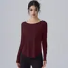 Novas Roupas de Yoga Cor Nude Outono e Inverno para Mulheres Tops de Yoga Canelados de Manga Longa Justos Roupas Esportivas Soltas para Pilates e Ar Livre
