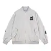 Chaqueta de estilo high street americano con bordado de aplicación de letras en toda la espalda, unisex, chaqueta casual holgada vintage de principios de primavera para estudiantes y parejas