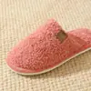 Novas pantufas de algodão outono e inverno transfronteiriças para mulheres, atacado para interior, casal, casa, pelúcia, quentes, antiderrapantes