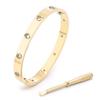 Pulseira Chave de Fenda Kajia Quinta Geração Dez Diamantes Titânio Totalmente Diamantado Cor Dourado 18K Pulseira de Casal com Diamantes Fabricante Fornecedor