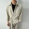 Camisa de manga larga a rayas de estilo retro americano, de alta gama, con detalles de corbata, adecuada tanto para hombres como para mujeres, perfecta para uso casual en primavera y otoño, con una caída fluida y elegante