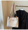 Bolso Grande de un Solo Hombro de Marca Extranjera de Alta Gama para Mujer Modelo Nuevo 2026 Bolso Tote Grande de Gran Capacidad para el Trabajo Bolso de Mano de Moda Versátil
