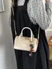 Bolso Cruzado Boston de Diseño Único para Viajes Diarios de Mujeres 2026 Verano Nueva Moda Casual Tejido Pequeño para Hombro