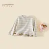 Camiseta de manga longa de outono para meninas, novo estilo 2026, blusa de listras casual estilo coreano para bebês meninas, roupas infantis