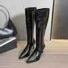 Botas Femininas Longas Chuyuji 2026 Novo Estilo Europeu e Americano Salto Alto Bico Fino Marrom Vintage Salto Fino Botas Finas Abaixo do Joelho
