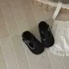Sandalias de Malla para Niñas con Punta Cerrada, Estilo Verano 2026, Zapatos Transpirables Huecos de Princesa, Zapatos Planos Mary Jane con Moño