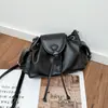 Couro Bovino de Primeira Camada Outono e Inverno Nova Moda Bolsa Feminina de Couro Genuíno Nicho Couro Genuíno Clássico Versátil Bolsa de Ombro/Transversal