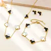 Juego de joyería de trébol de cuatro hojas de tres piezas de acero de titanio, envío directo transfronterizo de acero inoxidable desde el fabricante, juego de collar de trébol de cuatro hojas de acero de titanio