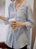 Top Azul Casual de Verano Nuevo de Alto Gama Estilo Francés, Cuello en V, Corte Holgado Adelgazante, con Mangas Tres Cuartos y Diseño Plisado para Mujer