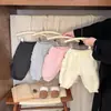 Pantalones de Felpa de Invierno para Niñas Otoño e Invierno Moda para Bebés Engrosados Sueltos Deportivos Pantalones de Chándal Cálidos Largos