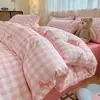 Conjunto de cama simples de algodão puro de quatro peças, lençol de algodão estilo fresco novo, capa de edredom, protetor de colchão, conjunto de três peças para dormitório