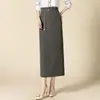 Saia midi preta simples de corte reto para mulheres, nova saia bodycon justa de cintura alta para primavera e outono 2026 para o trabalho