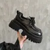 Zapatos pequeños de cuero con cordones para mujer, nuevo modelo de otoño 2026, suela gruesa, versátiles, estilo colegial británico retro, mocasines JK