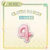 Parches bordados DIY para ropa, con letras y números coloridos, perfectos para decoraciones de cumpleaños, pantallas de números de teléfono y otros adornos.. Estos parches termoadhesivos son fáciles de aplicar sin coser