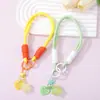 Alça de mão para celular artesanal em cores de doce com fivela dupla, chaveiro de estrela e pingente de conta, acessório DIY anti-perda para pulso