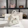 Dropshipping Bolsa Kelly Bordada Borboleta 2025 Nova Bolsa de Mão Grande Capacidade de Luxo Atacado