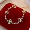 Pulsera de Flor con Forma de Diamante de Zirconia Estilo Coreano, Sencilla y Moderna, Versátil para el Viaje Diario, Lujo Ligero y Sensación de Alta Gama, Joyería para Mujer