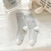 Calcetines Cuatro Estaciones Rayados para Mujer estilo Coreano ins Serie de Colores Helado Modernos Versátiles de Media Pantorrilla Calcetines para Mujer Puño Holgado