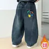 Pantalones Forrados de Felpa para Niños Otoño Invierno 2026 Nuevo Estilo Calle Fresco Ropa de Invierno Infantil Jeans Pantalones Largos para Bebés Niños