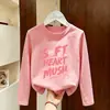 Camiseta de manga larga para niña 2026 nuevo modelo 100% algodón puro, ropa de otoño elegante y versátil para niñas, ropa casual para niños