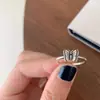 Anillo Abierto de Mariposa Vintage para Mujer Anillo de Estilo Minimalista Hueco de Personalidad a la Moda Tendencia Ins Elegante Anillo para Dedo Índice para Mujer