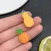 Accesorios para Colgante de Frutas Tridimensionales Simuladas de Resina DIY Plátano, Mangostán y Carambola Accesorios para Cadena de Teléfono DIY