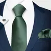 2026 Novo Modelo Formal Cor Sólida Conjunto de Gravata, Lenço de Bolso e Abotoaduras Masculino Grande Quantidade em Estoque