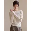 Top de punto relajado de un hombro estilo francés para mujer, manga larga de otoño, adelgazante, agradable para la piel, elegante, único y de nicho para el trabajo
