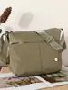 2026 Nuevo Modelo Bolso Cruzado Casual Versátil para el Trabajo y los Viajes Diarios, Bolso Deportivo de Nylon Simple y Moderno