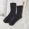 Calcetines de mujer, calcetines de tubo medio, calcetines de terciopelo coral, calcetines gruesos y cálidos para dormir, calcetines cruzados sin pelo.