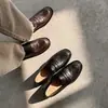 Tudo em estoque~~Outono de 2026 início atmosfera totalmente antiga mocassins de mão em pele de cordeiro salto médio boca rasa sapatos de salto único envio confidencial