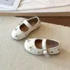 Zapatos de cuero para niñas, sandalias negras, sandalias de estilo británico, zapatos de actuación de princesa europeos y americanos, nuevos zapatos de bebé de moda con suela blanda para otoño