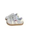 Tenis Blancos de Suela Gruesa para Mujer, Nuevo Modelo Popular 2026, Zapatos de Entrenamiento Alemanes para Estudiantes de Primavera con Velcro, Tenis Casuales Versátiles