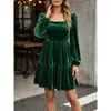 Outono de 2026 Novo Europeu e Americano Amazon Transfronteiriço Roupas Femininas Estilo Retro Suave Vestido de Veludo Manga Longa Gola Quadrada Feminino