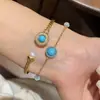 Luz do Lago e Reflexo da Água~Pulseira de Zircônia Retrô Sal Marinho Gota d'Água, Pulseira de Luxo Leve de Alta Qualidade, Joia de Mão Estilo Palácio Retrô para Mulheres