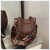 Bolsa Cubo Popular para Viajes 2025 Nueva Moda Cesta de Verduras Bolso de Mujer Versátil Bolso de Hombro Bolso Cruzado de Mano