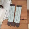 Calcetines florales de dos dedos estilo bosque para mujer, otoño e invierno, encaje, rayas retro, juveniles, zapatos de pezuña de caballo, calcetines de algodón de punta dividida holgados
