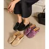 Mules de Piel Plisada Estilo Británico con Lazo 2026 Tacón Grueso Pequeño Tacón Medio Punta Redonda Sandalias de Punta Cerrada de Piel Genuina para Mujer